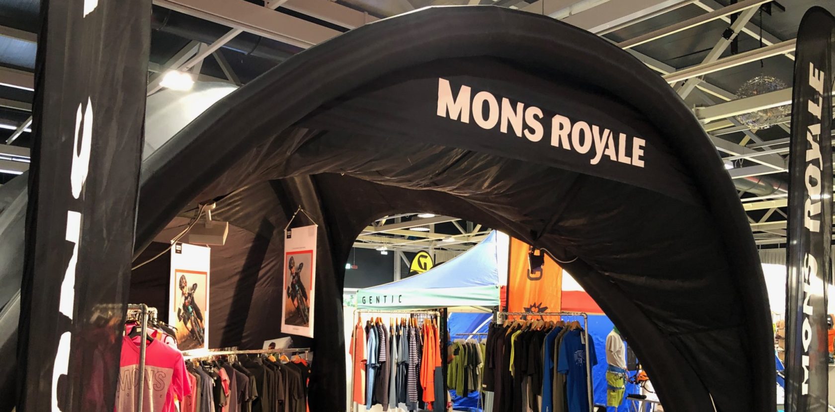 MONS ROYALE AGLI OUTDOORS  BUSINESS DAYS